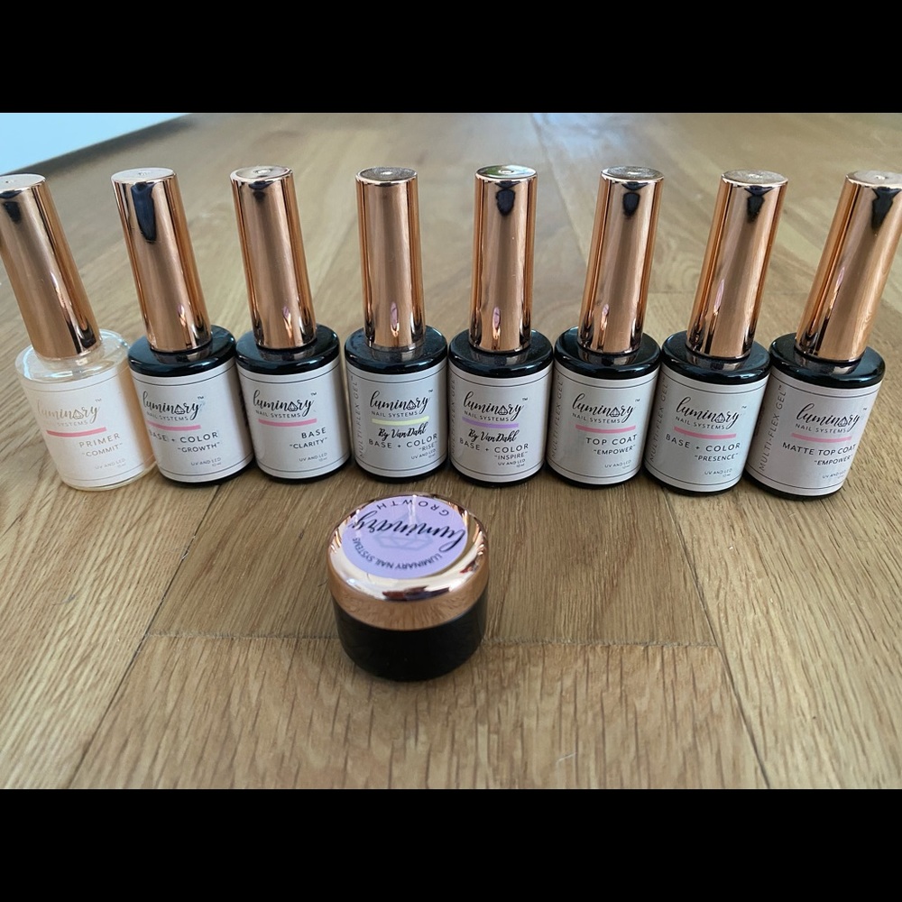 Luminary Nail Systems Gel/Acrylic Nails